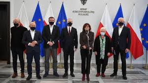 polityka-25d871f0cee9daaad.jpg