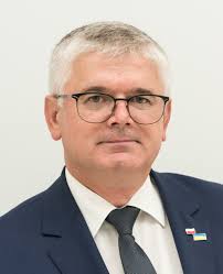 polityka-2f8c7fda943caf2f9.jpg