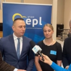 polityka-5ab3dd5829a23e59f.jpg
