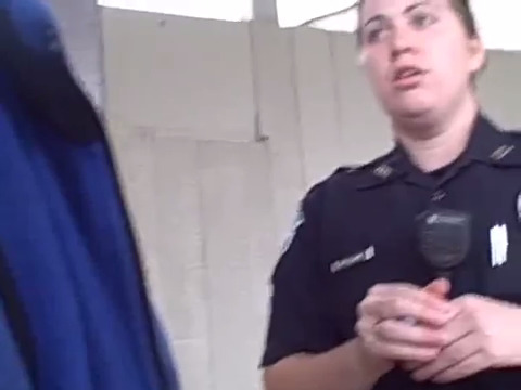 spider-man-Sarah-Gets-Arrested-3..jpg